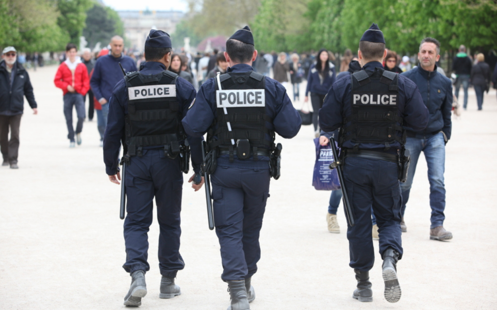 Police in Franc